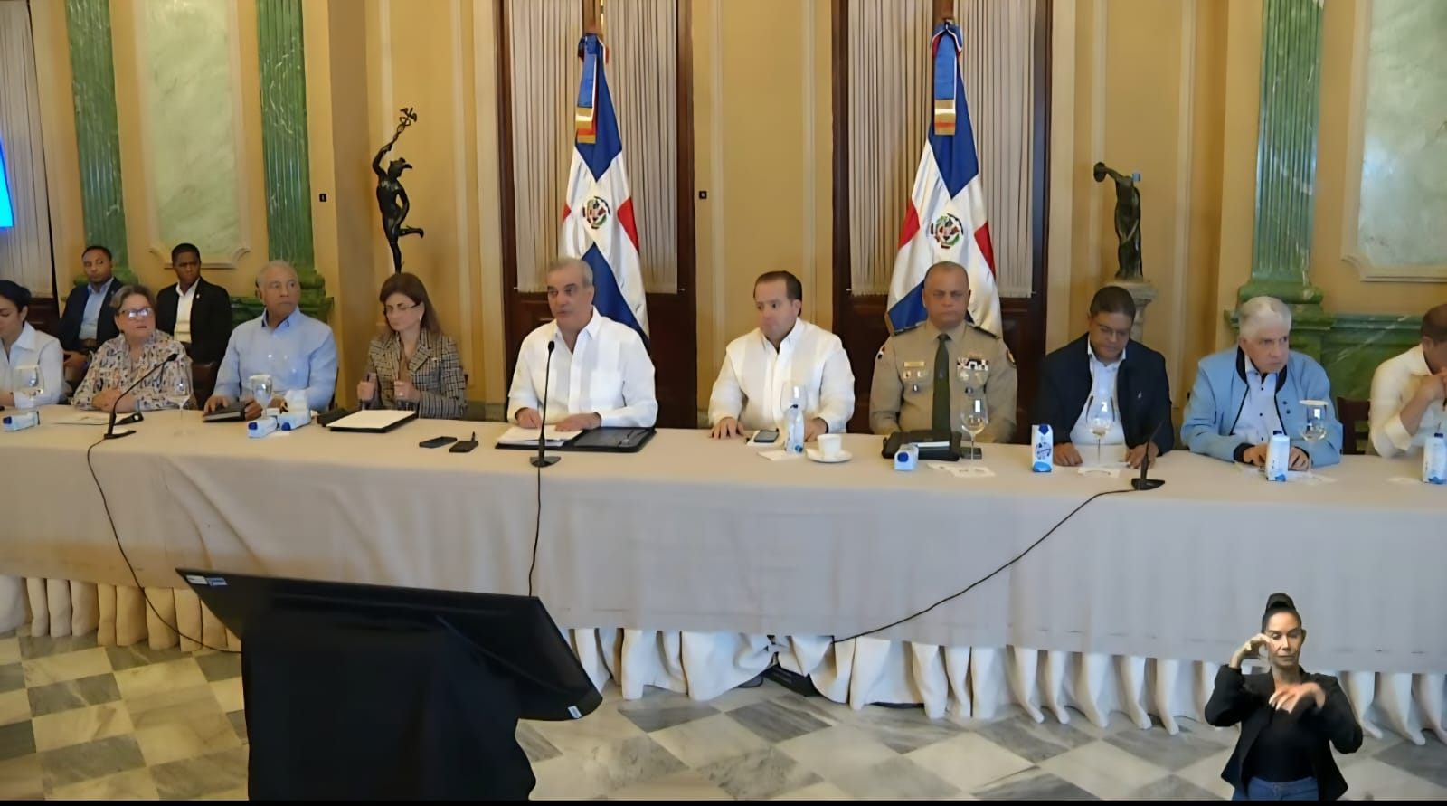 Gobierno anuncia ayudas directas de RD$12,000 millones para afectos por la tormenta Melissa