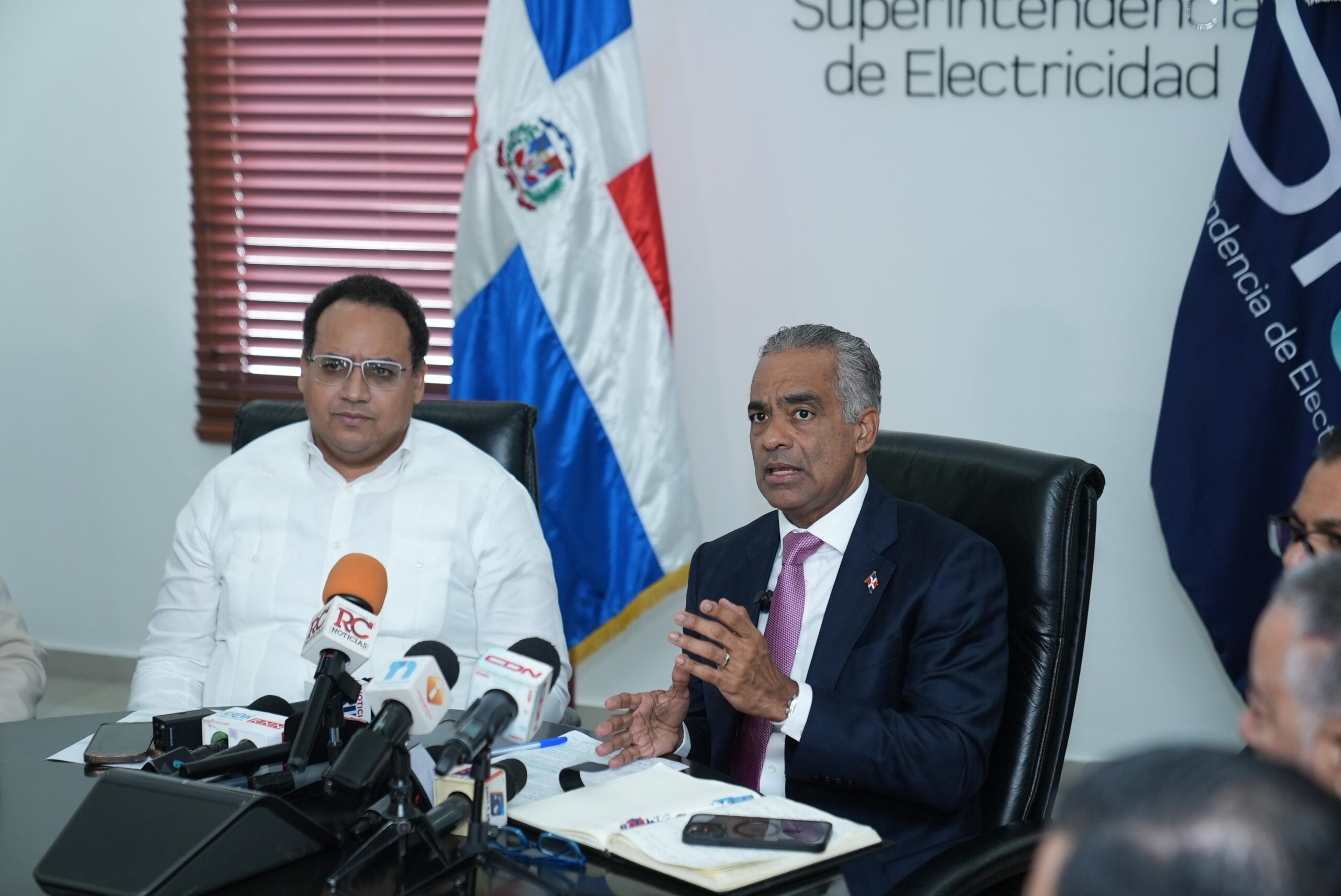 Gabinete Eléctrico tendrá listo en dos semanas el informe sobre el apagón nacional