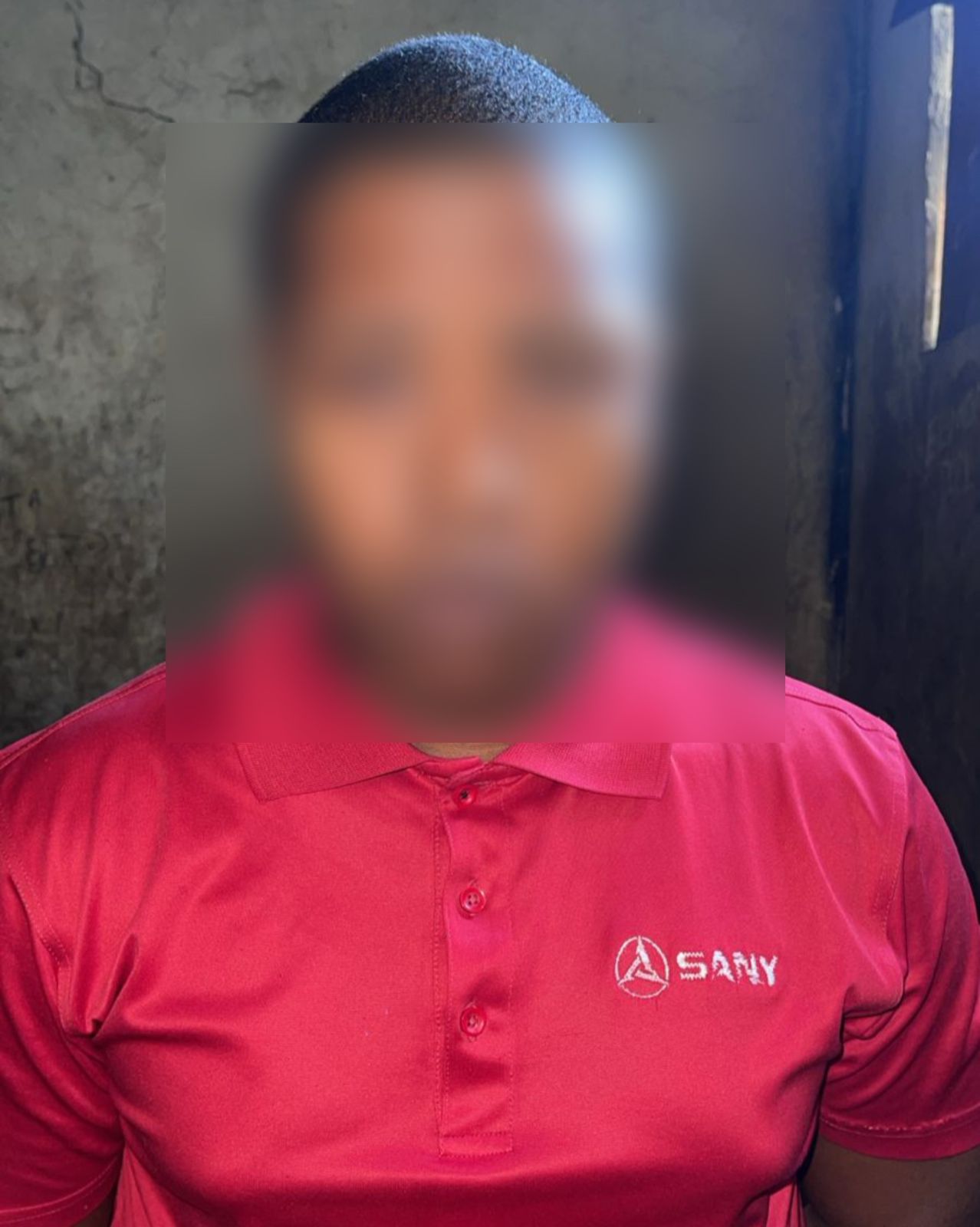 PN arresta hombre que supuestamente confesó ultimar a su madre y a su hermano