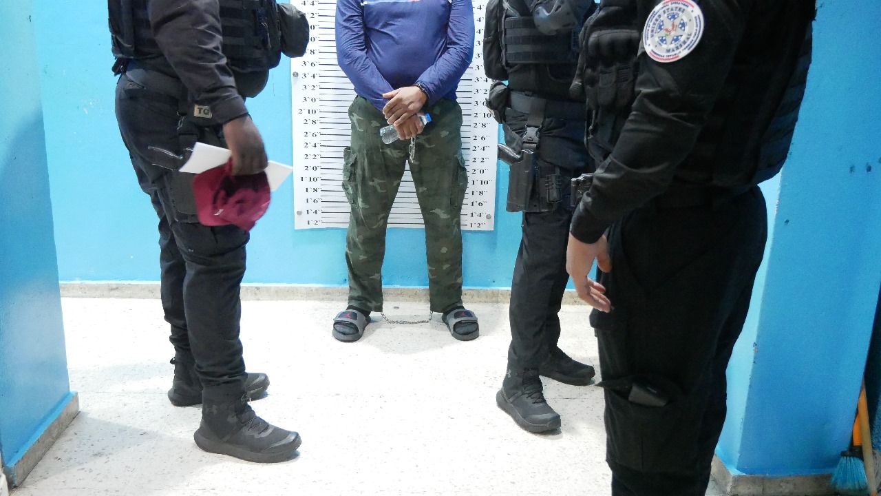 Extraditan a PR dominicano acusado de asesinato, robo, agresión sexual y otros cargos