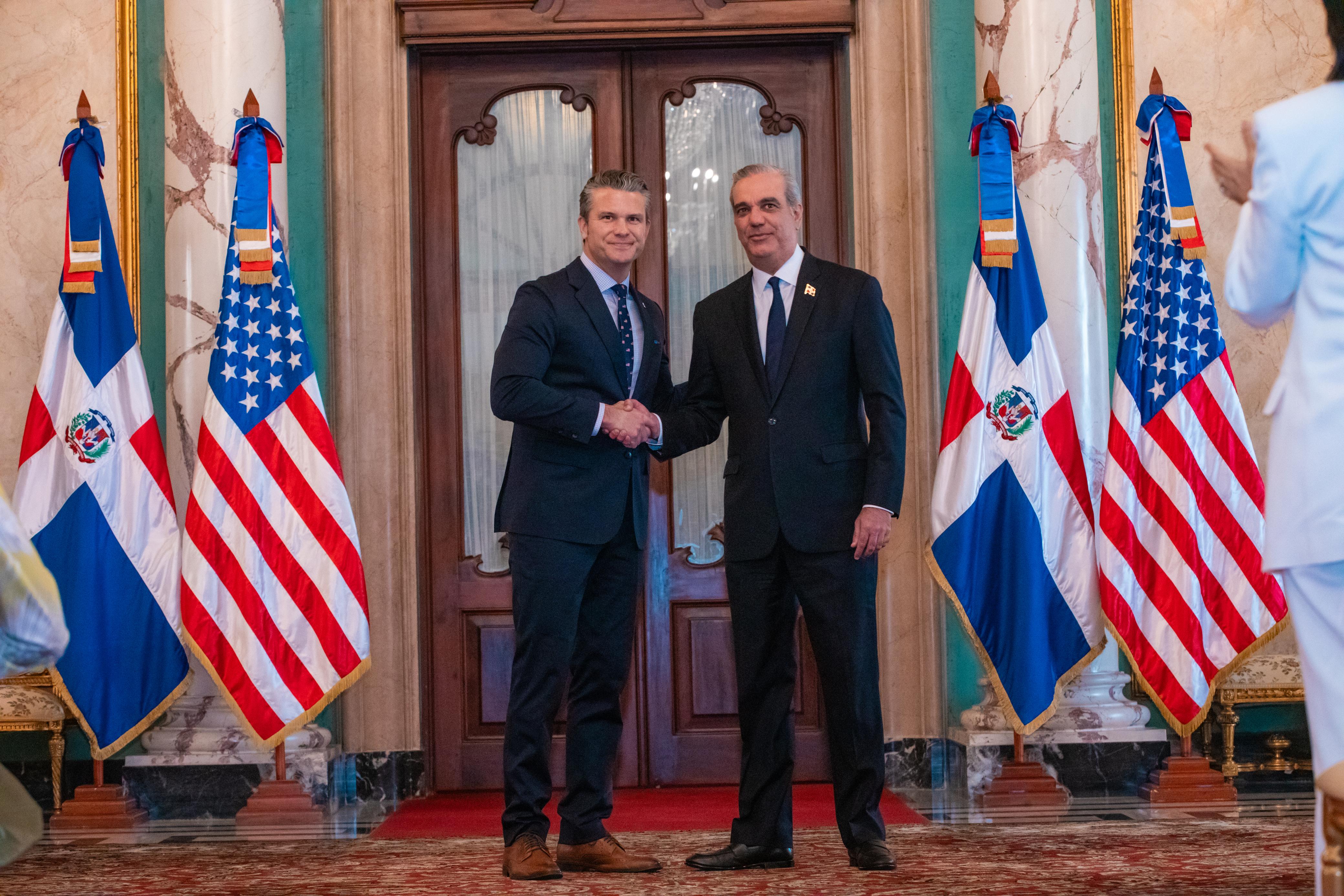 ¿En qué consiste el acuerdo de 1995 en el que se amparó Abinader para autorizar en el país operaciones logísticas militares de EE. UU.?