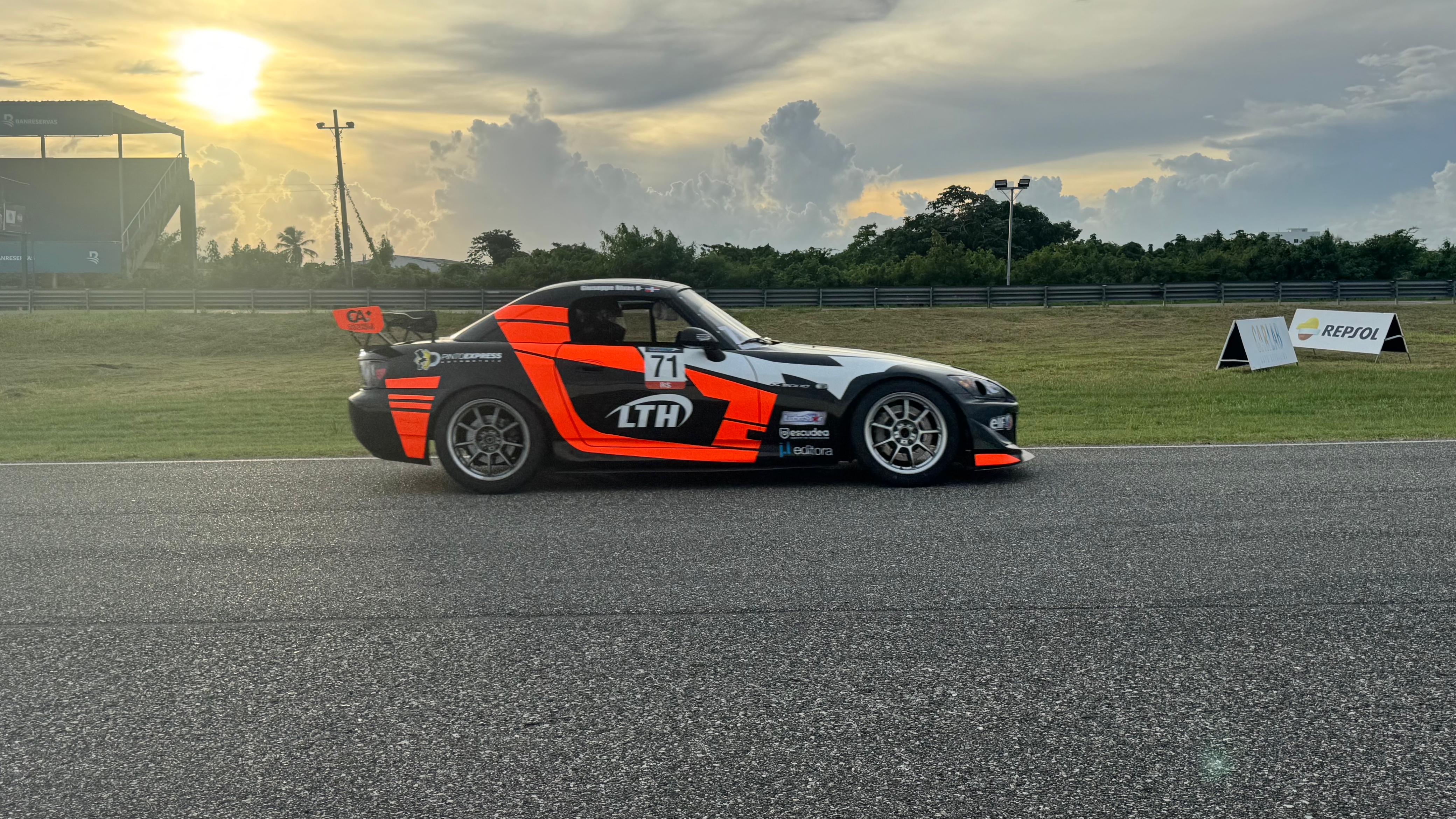 Giuseppe Rivas marca el mejor tiempo de clasificación en la máxima categoría