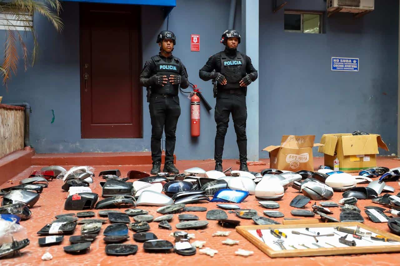 Desmantelan una red que robaba piezas de vehículos en el Gran Santo Domingo