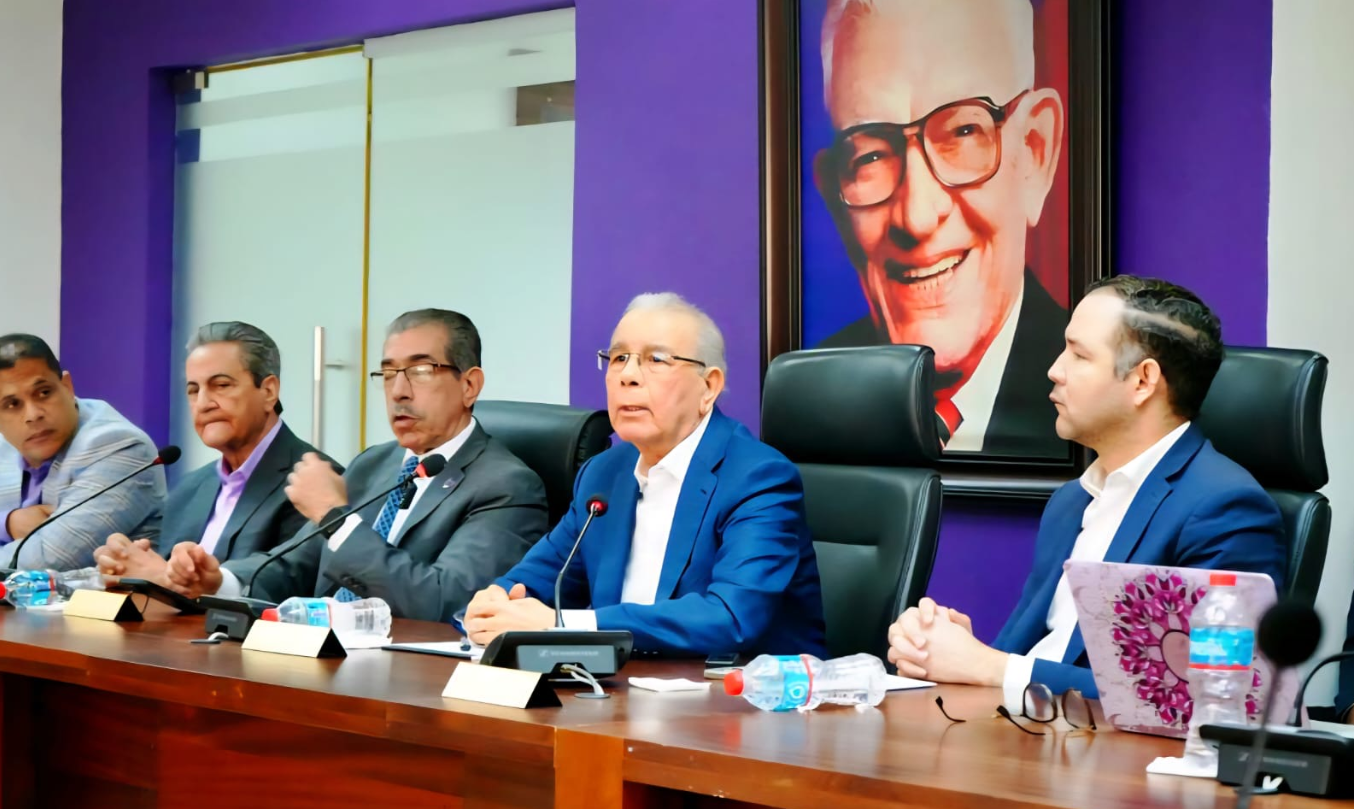PLD exige declarar emergencia en el sistema de salud por crisis hospitalaria