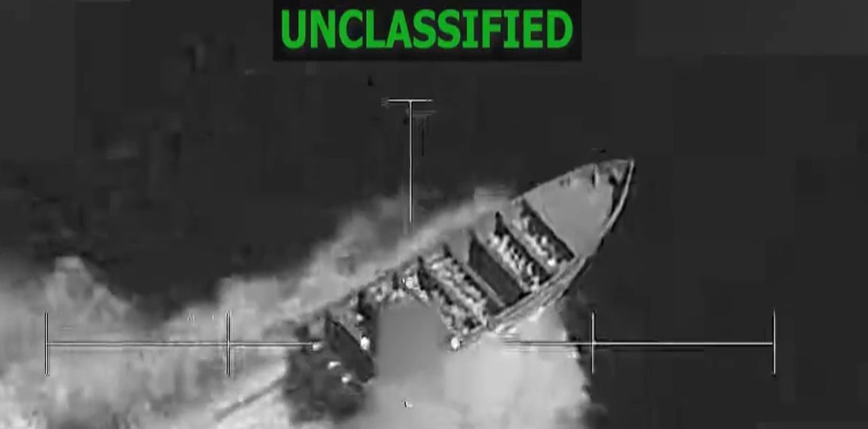 Ejército de EE. UU. ataca otro bote que supuestamente llevaba drogas; Congreso investiga 1er ataque