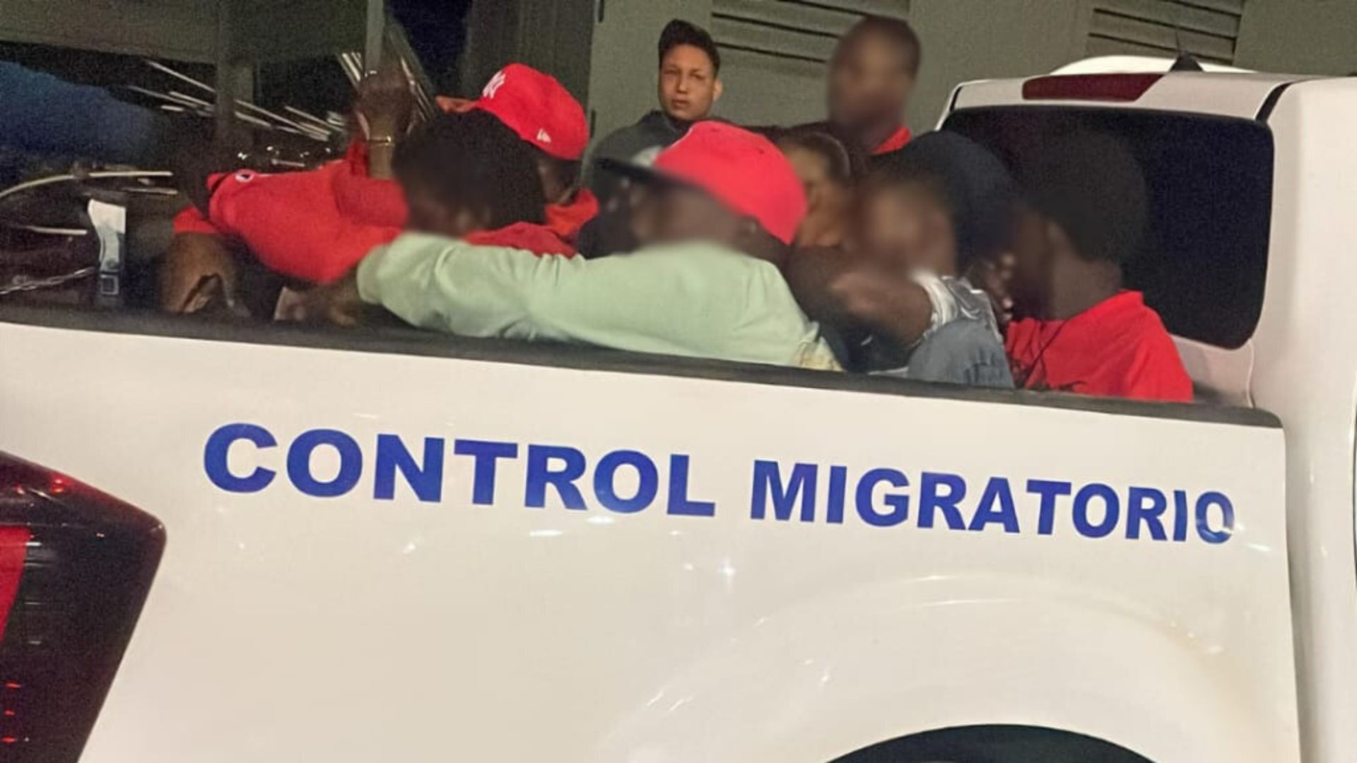 Migración detiene 1,233 extranjeros indocumentados y deporta a 760 en operativos de interdicción realizados a nivel nacional