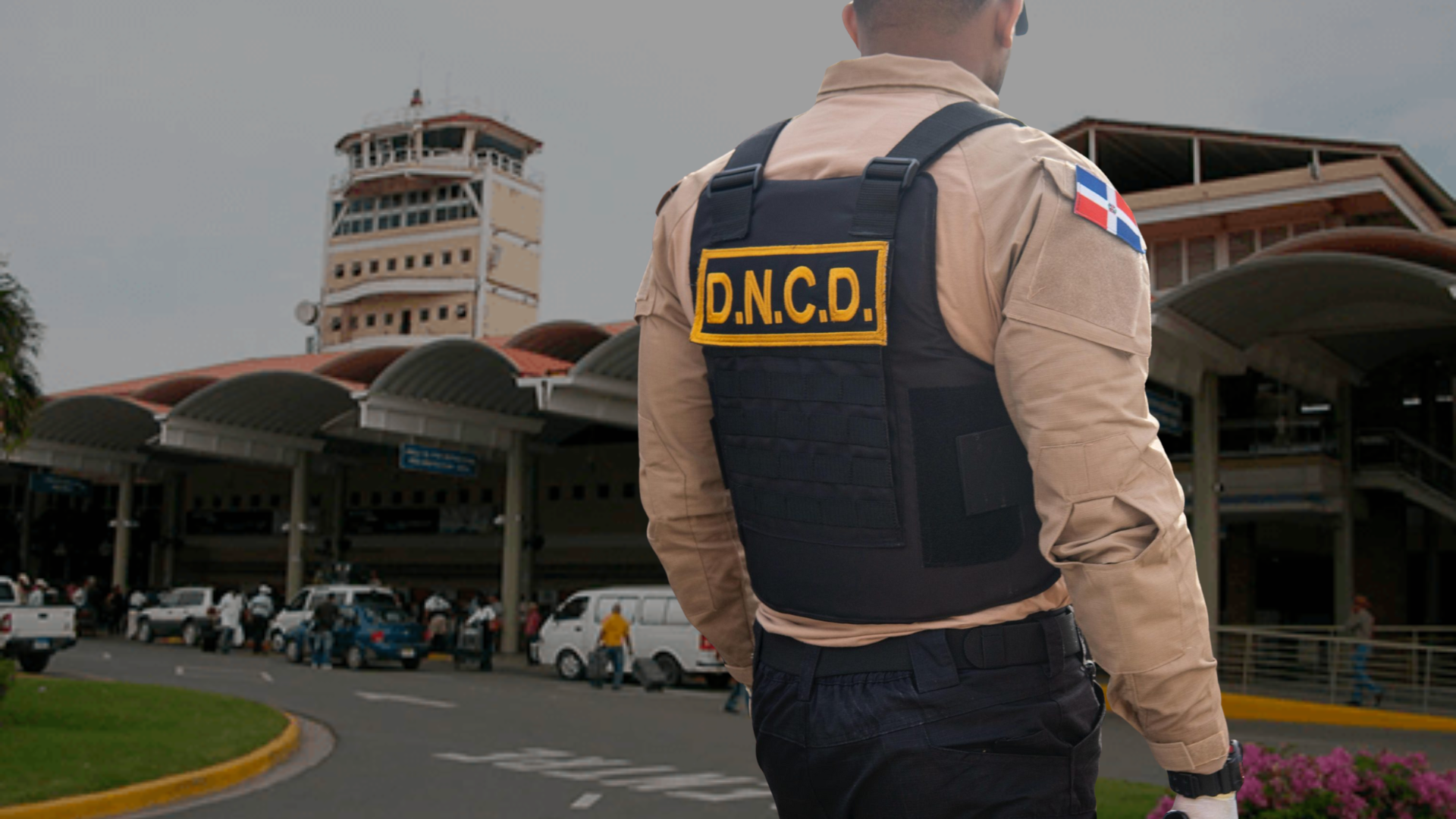 Arrestan a cuatro empleados del Aeropuerto del Cibao vinculados a red internacional de narcotráfico