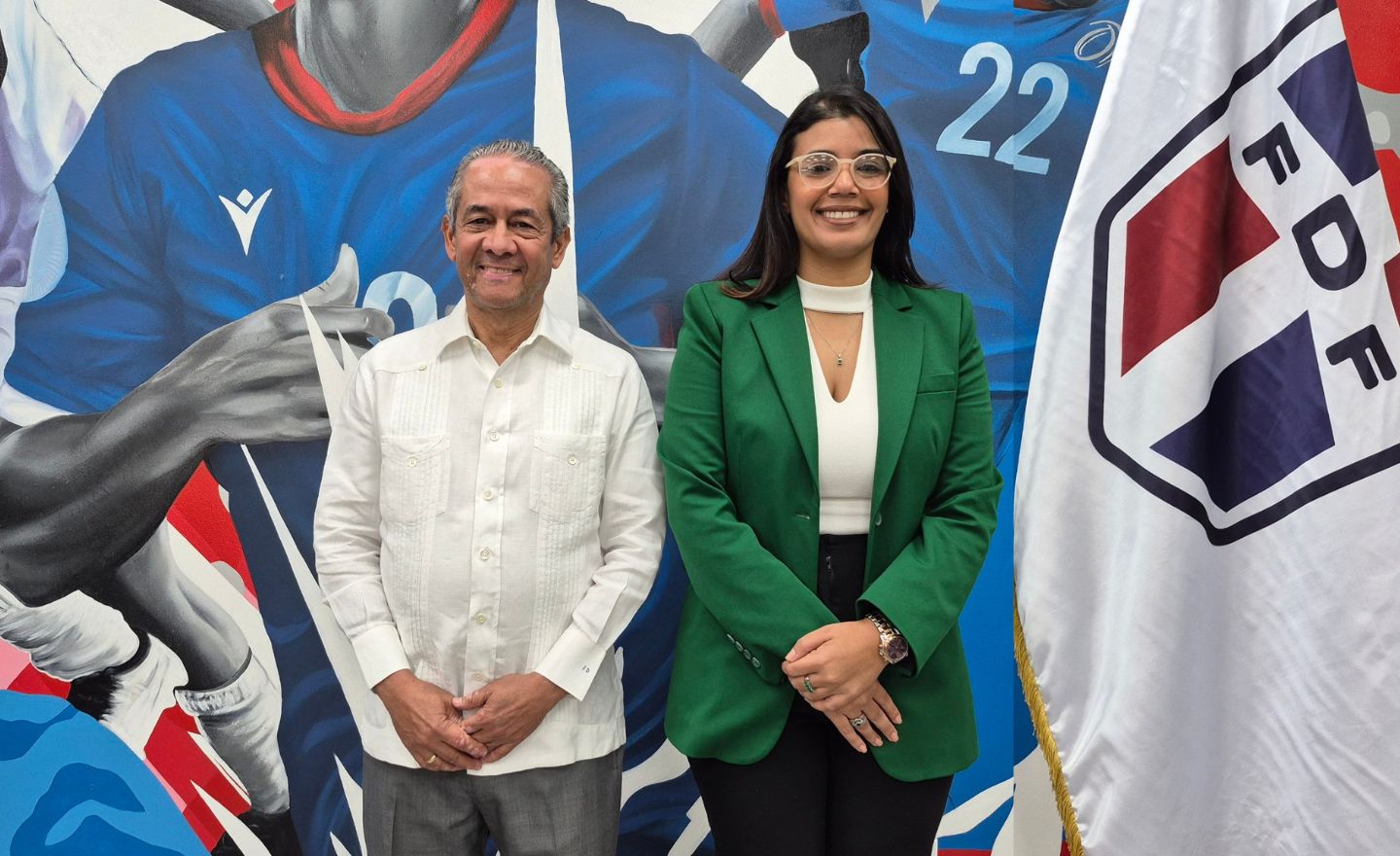 FDF designa a Yelena Hazim como secretaria general; se convierte en la primera mujer en asumir ese cargo