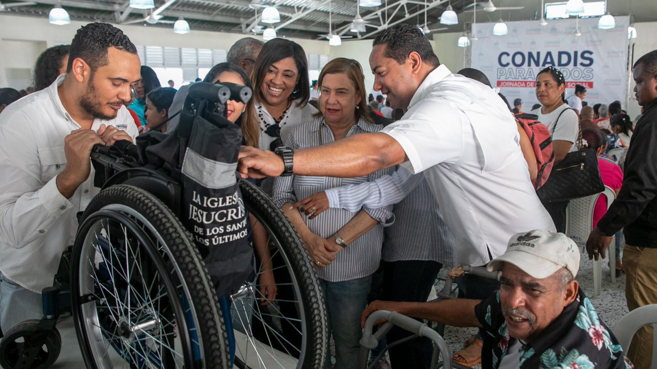 Conadis confirma más de 10,600 hogares con personas con discapacidad reciben “La Brisita de Navidad”