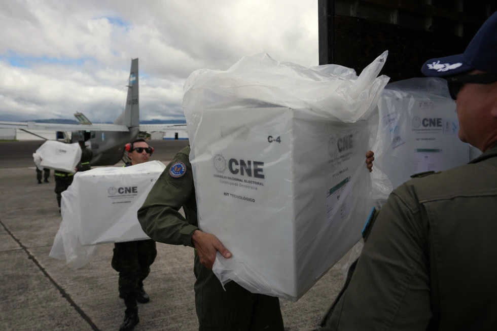 Crece la incertidumbre en Honduras por el lento avance del conteo electoral