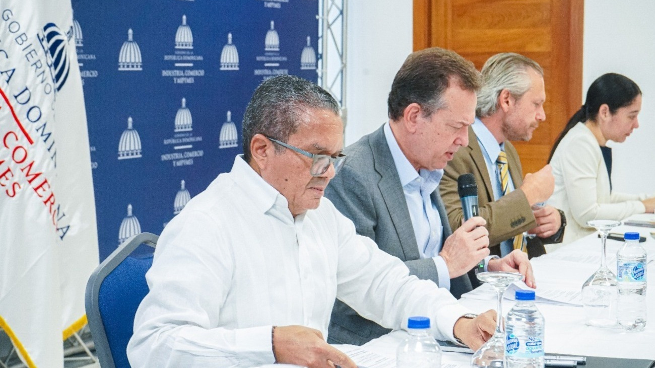 Aprueban permisos de instalación de 20 nuevas empresas de zonas francas