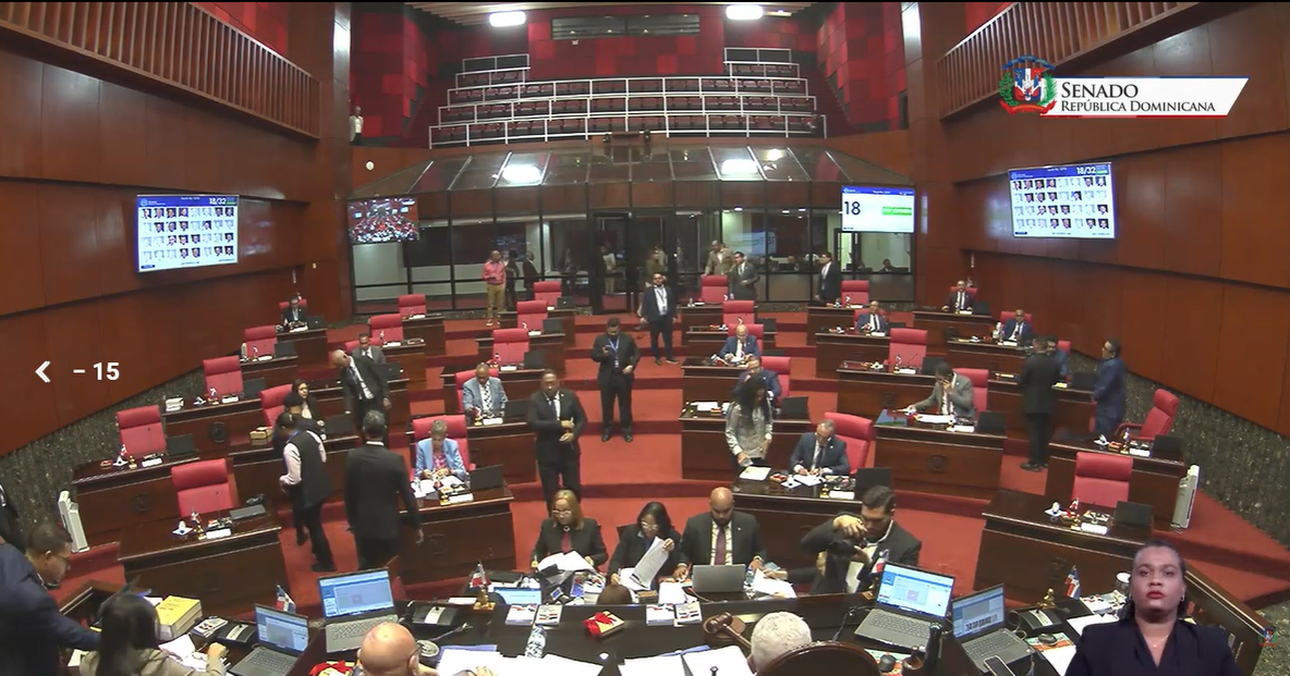 Senado envía a comisión especial híbrida proyecto de ley orgánica que fusiona el MESCyT con el MINERD