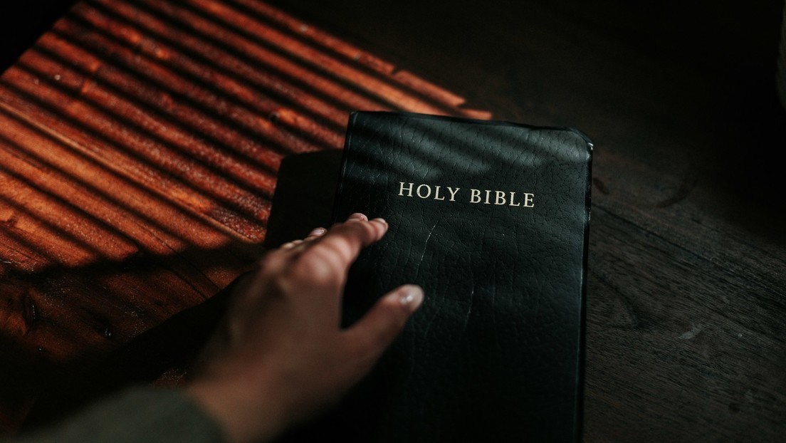 Detienen por violación sexual a un pastor que hacía falsos rituales de sanación