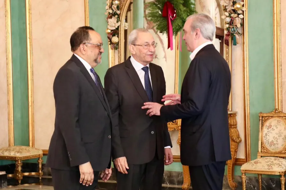 Abinader juramenta a Jorge Subero Isa y a Antoliano Peralta en cargos clave del sistema jurídico