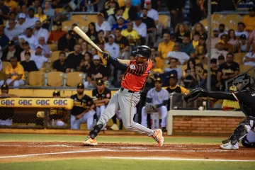 Los Toros blanquean a las Águilas y se quedan solos en segundo