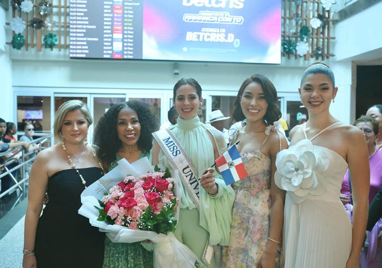 Miss Universe Fátima Bosch ya se encuentra en la República Dominicana