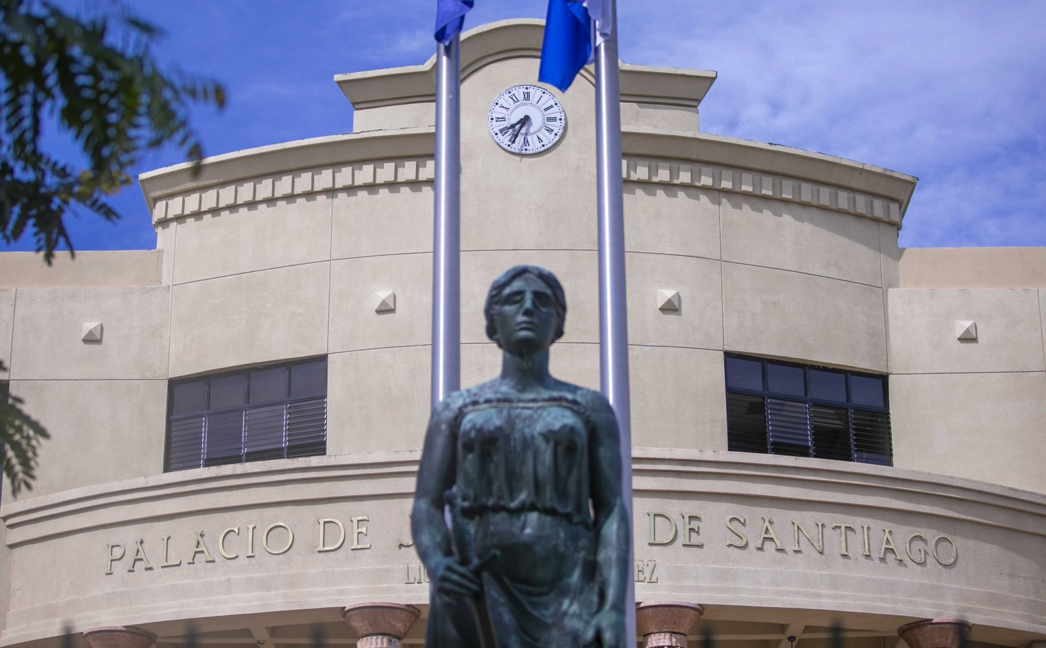 Fiscalía de Santiago solicita coerción para un canadiense reincidente en tráfico de indocumentados