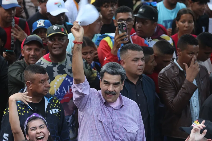Maduro garantiza «la integridad territorial» de Venezuela ante presunto ataque de EE. UU.