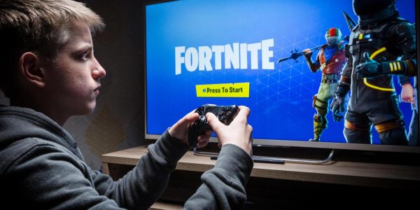 Países Bajos multa con 1,1 millones de euros a Fortnite por manipular a menores a gastar dinero