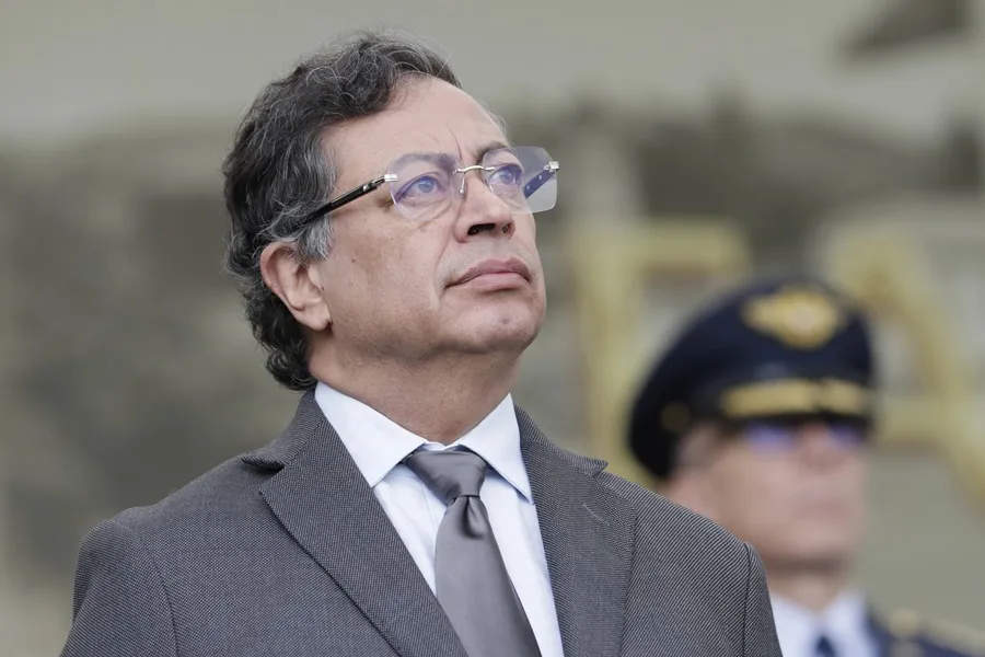 Gustavo Petro le propone a Delcy Rodríguez un diálogo tripartito con Estados Unidos