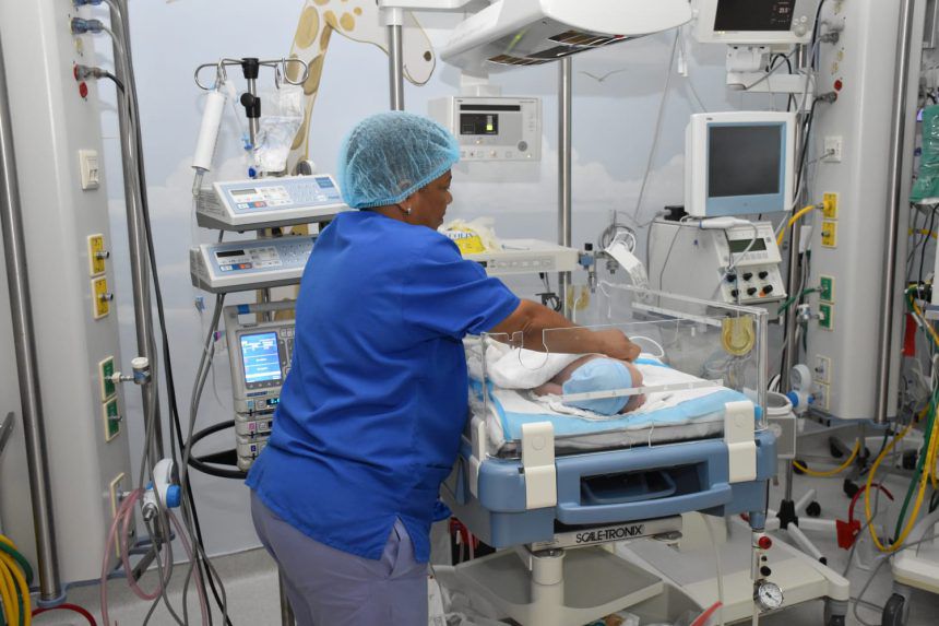 Mortalidad neonatal se redujo 16 % en 2025, según cifras oficiales