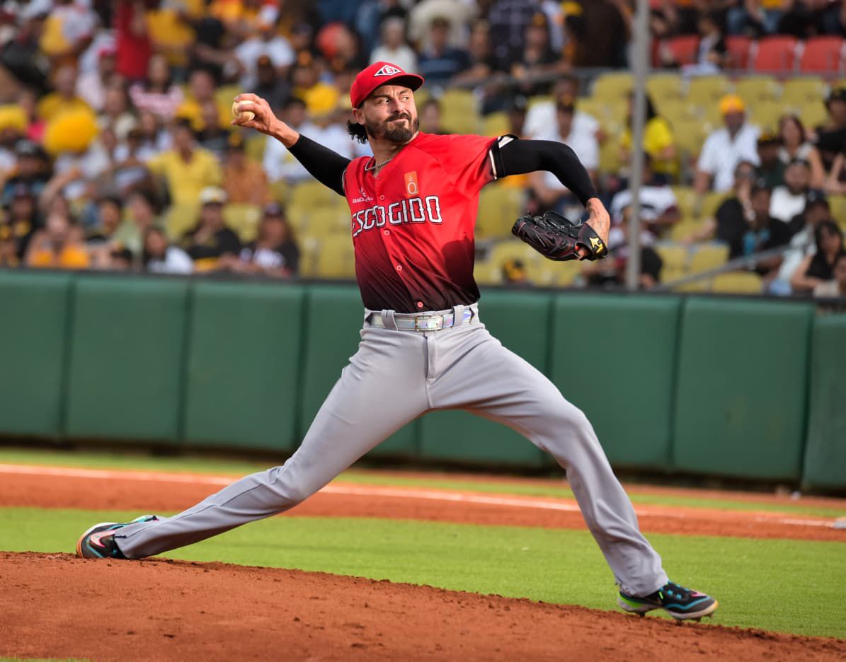 Conner Greene guía el sexto triunfo escarlata en el round robin