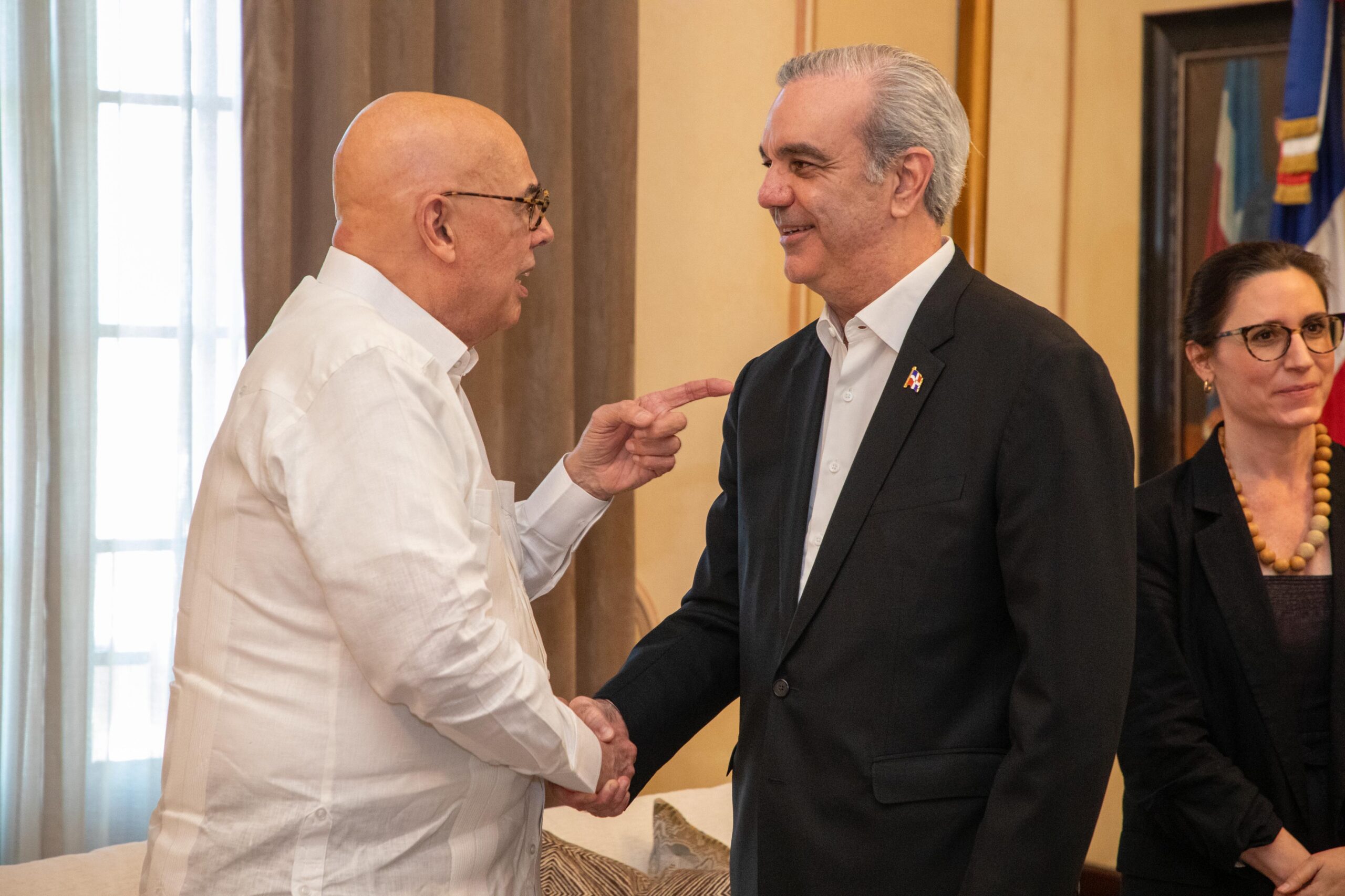 Abinader recibe a Michel Camilo y autoridades del Berklee College of Music