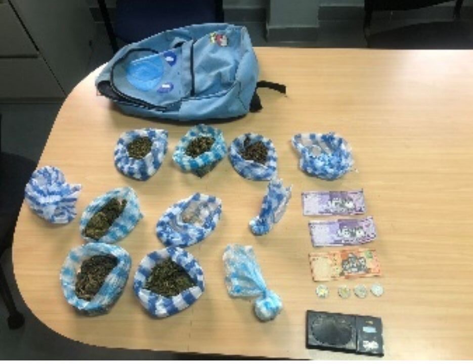 Policía Nacional apresa a hombre en flagrante delito y le ocupa diversas sustancias narcóticas en el Ensanche Quisqueya