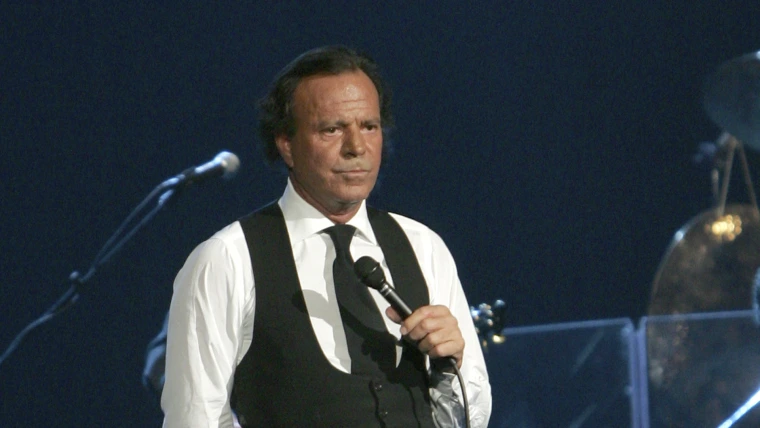Denuncia contra Julio Iglesias podría ser aceptada en RD