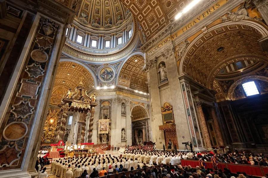 El papa por Año Nuevo: «el mundo no se salva afilando espadas sino acogiendo a todos»