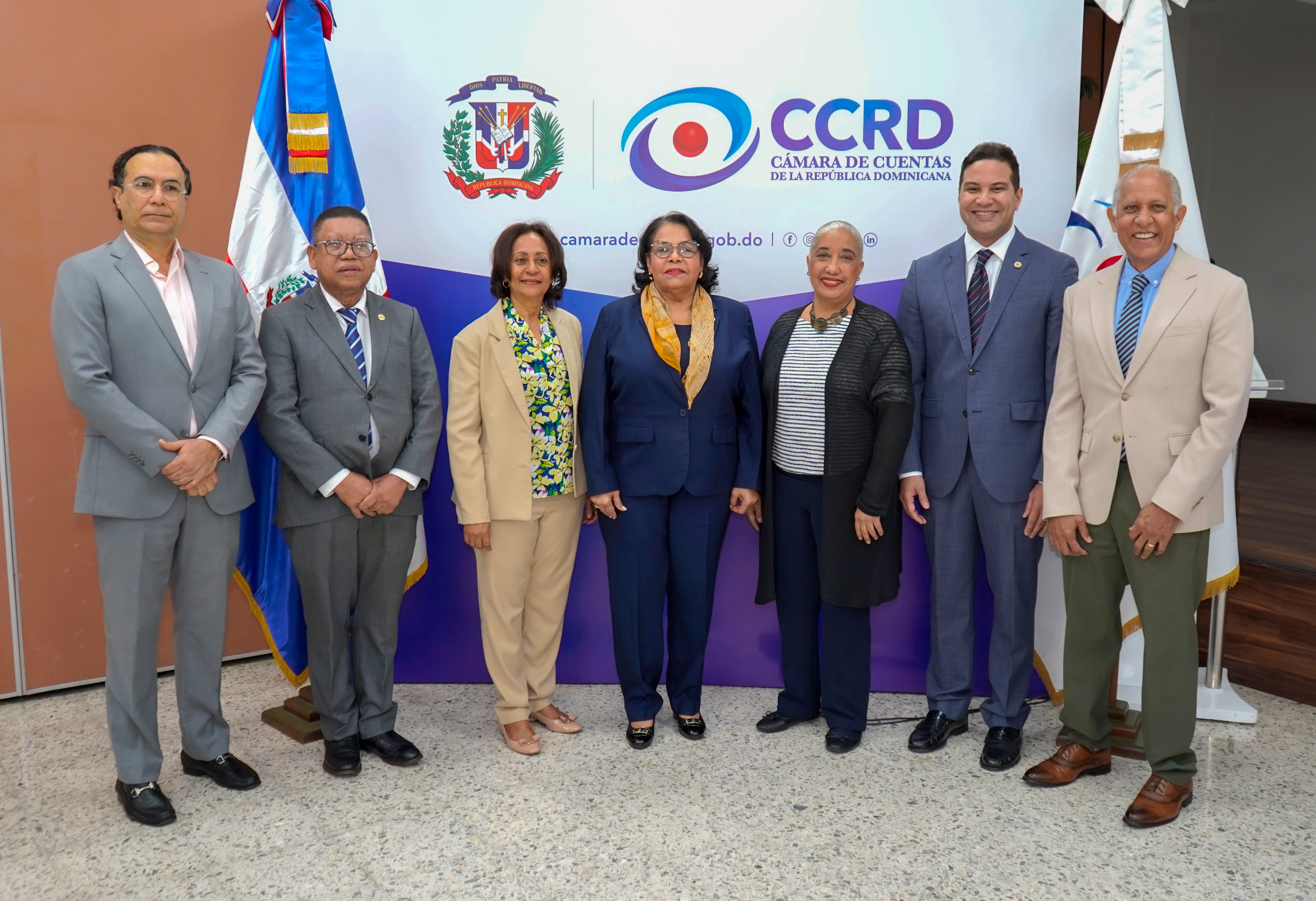 CC lanza portal web que permitirá a la población denunciar y vigilar uso de recursos públicos