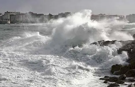 Indomet pronostica escasas lluvias, altas temperaturas y oleaje peligroso en la costa atlántica