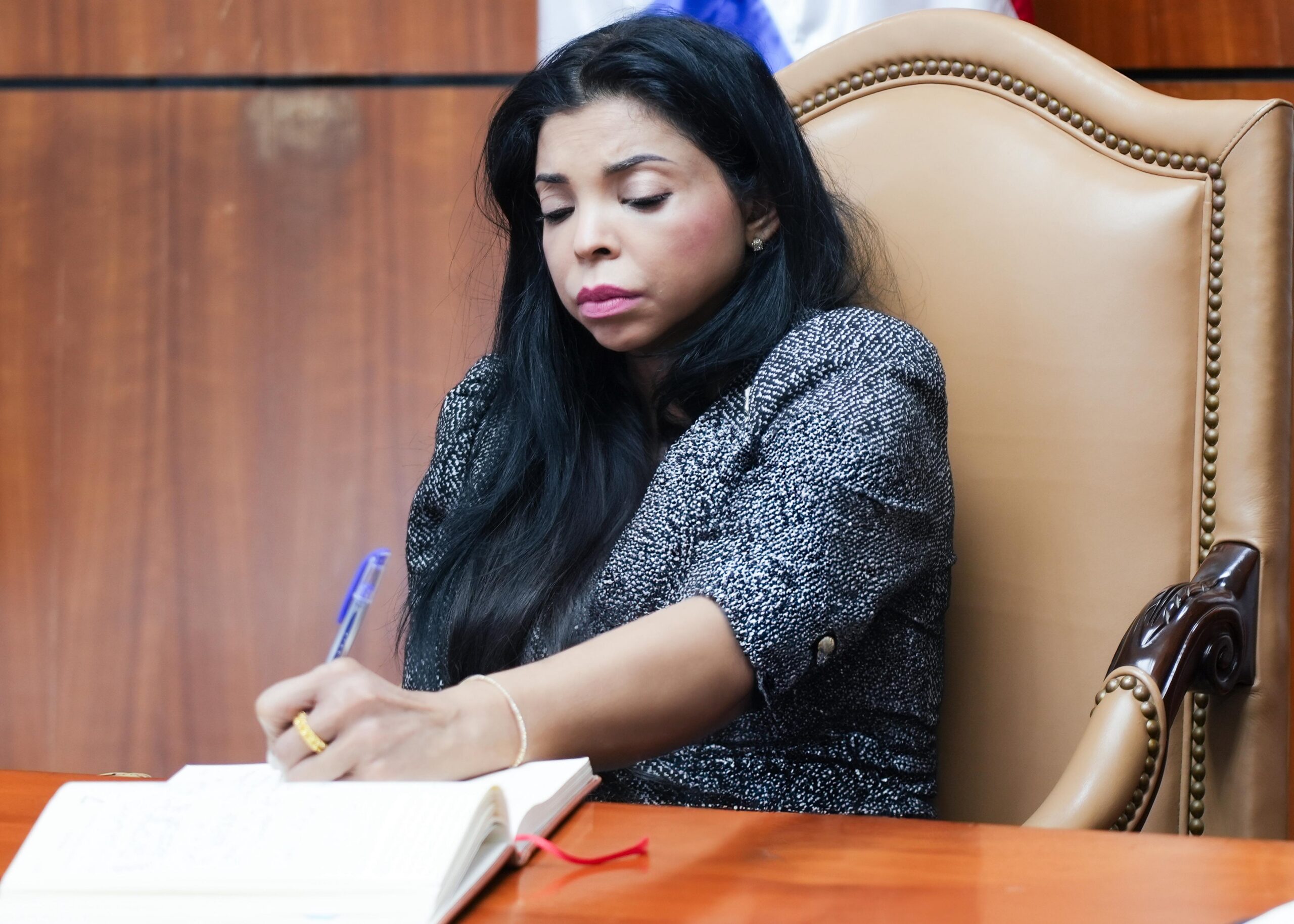 Yeni Berenice ordena investigar ocupaciones ilegales y posibles fraudes en áreas protegidas