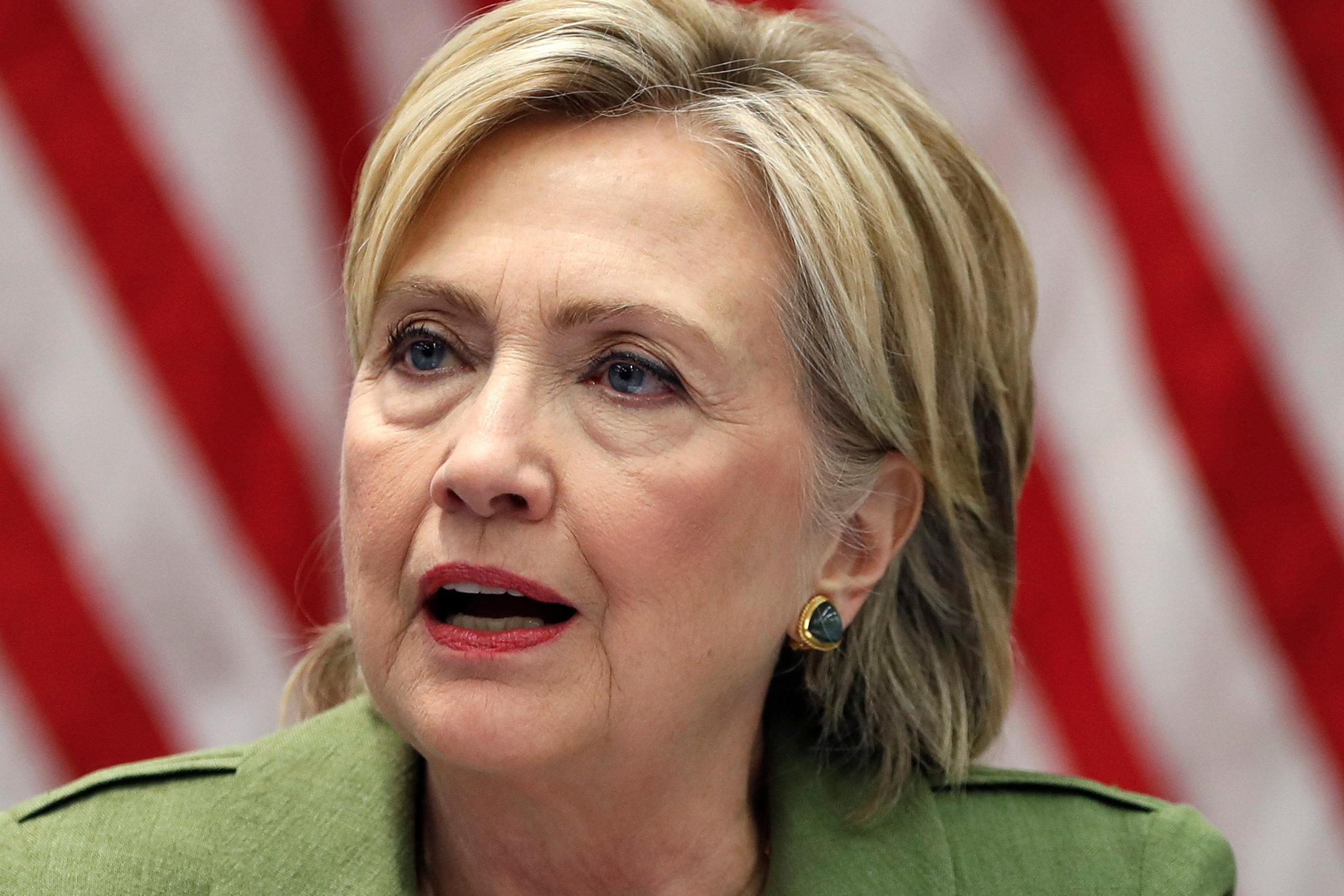 Hillary Clinton dice no tener problema con que su comparecencia sobre Jeffrey Epstein sea pública