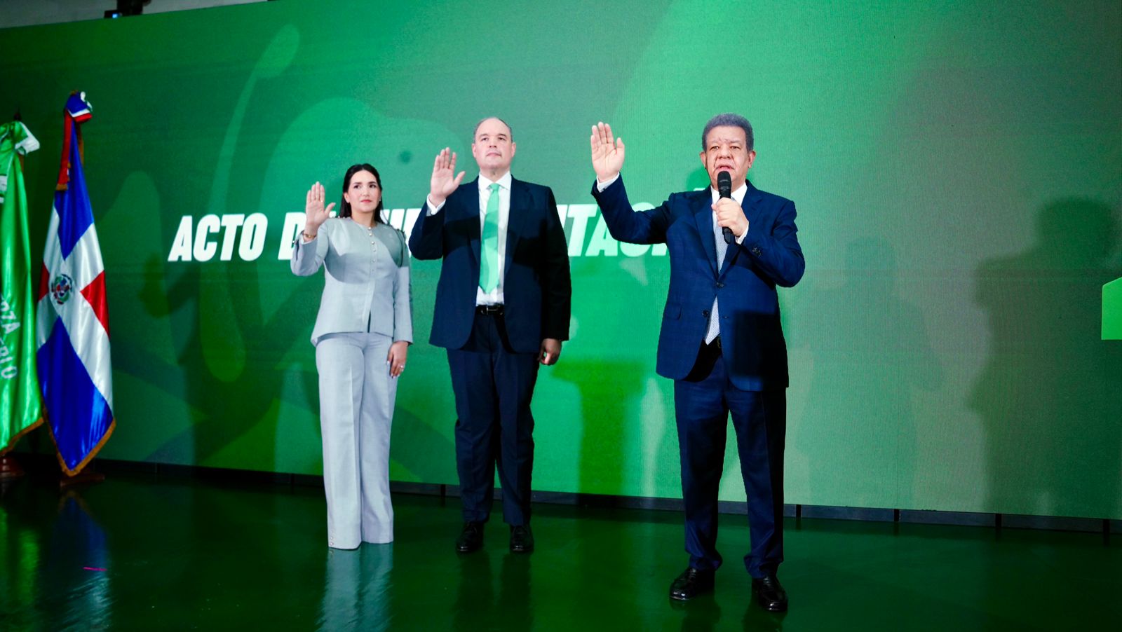 Exsenador del PLD, José del Castillo, pasa a las filas de la Fuerza del Pueblo