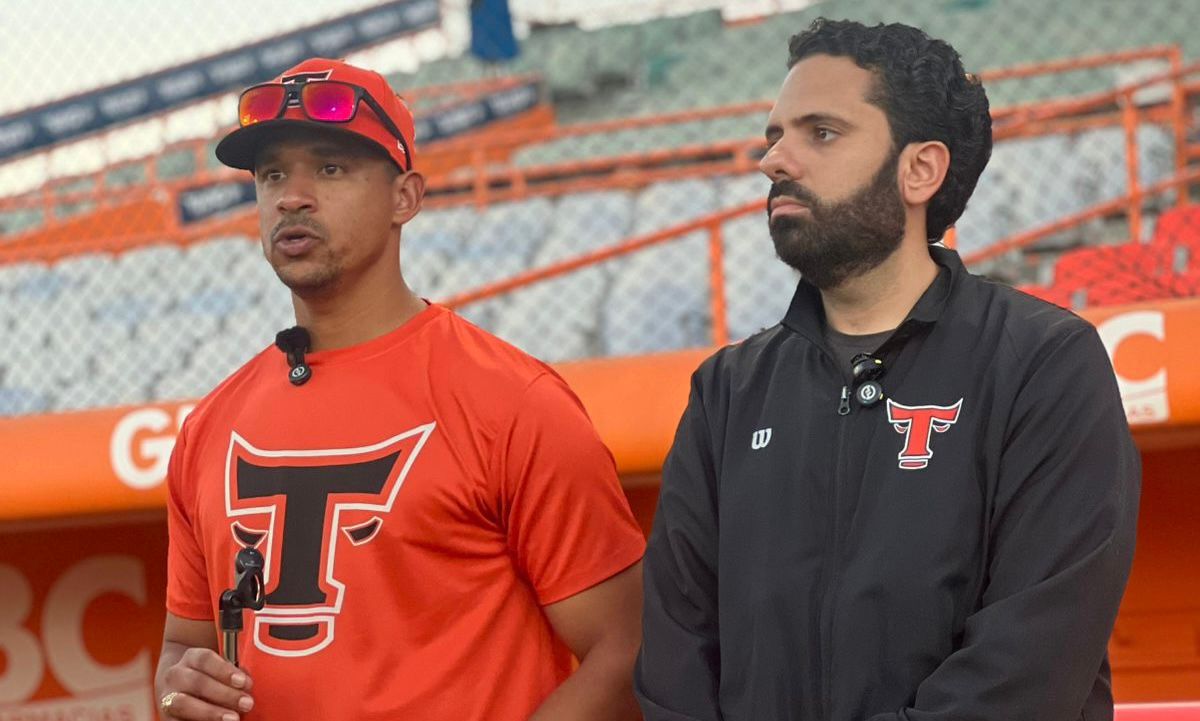 Toros apuestan a continuidad y renuevan contratos gerente y manager