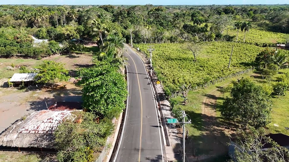 Gobierno entrega la carretera Bayaguana–El Puerto, eje clave de integración regional