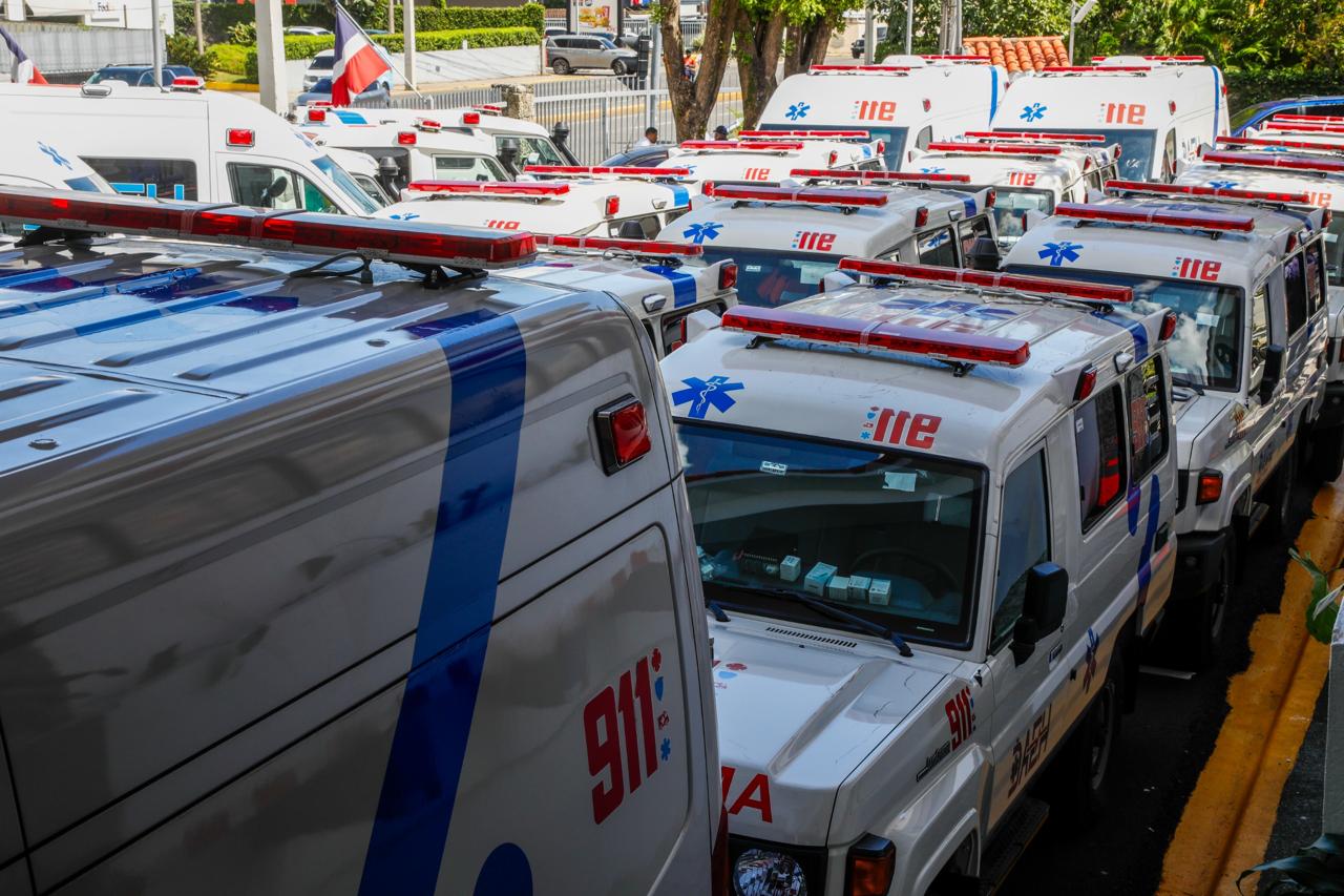 Sistema 9-1-1 entrega 50 nuevas ambulancias para ampliar cobertura en el país