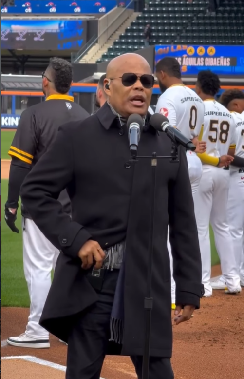 Recuerdan a Rubby Pérez interpretando el Himno Nacional en el Citi Field por el Día de la Independencia