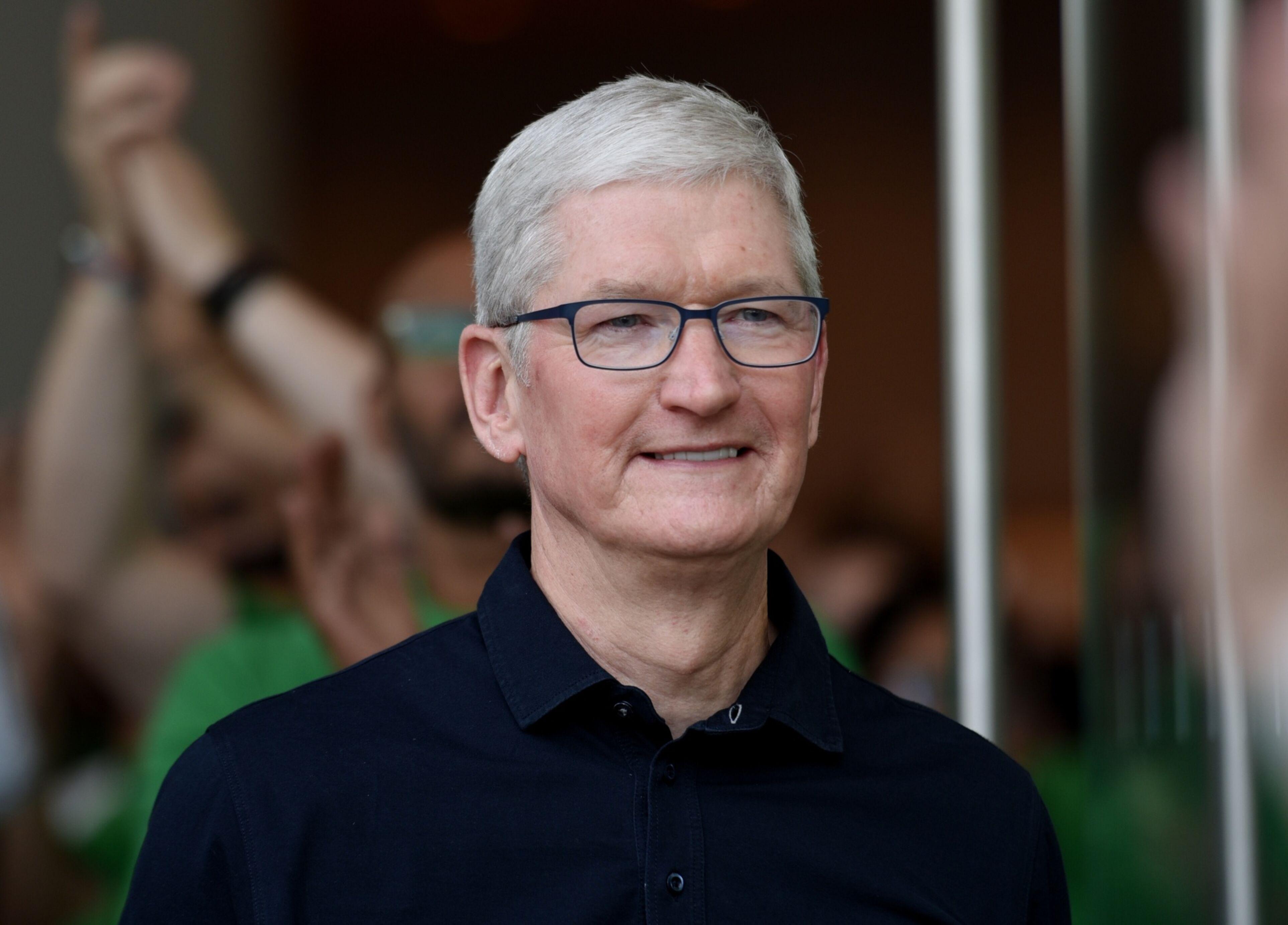 Apple refuerza su presencia en China con la primera visita del año de Tim Cook