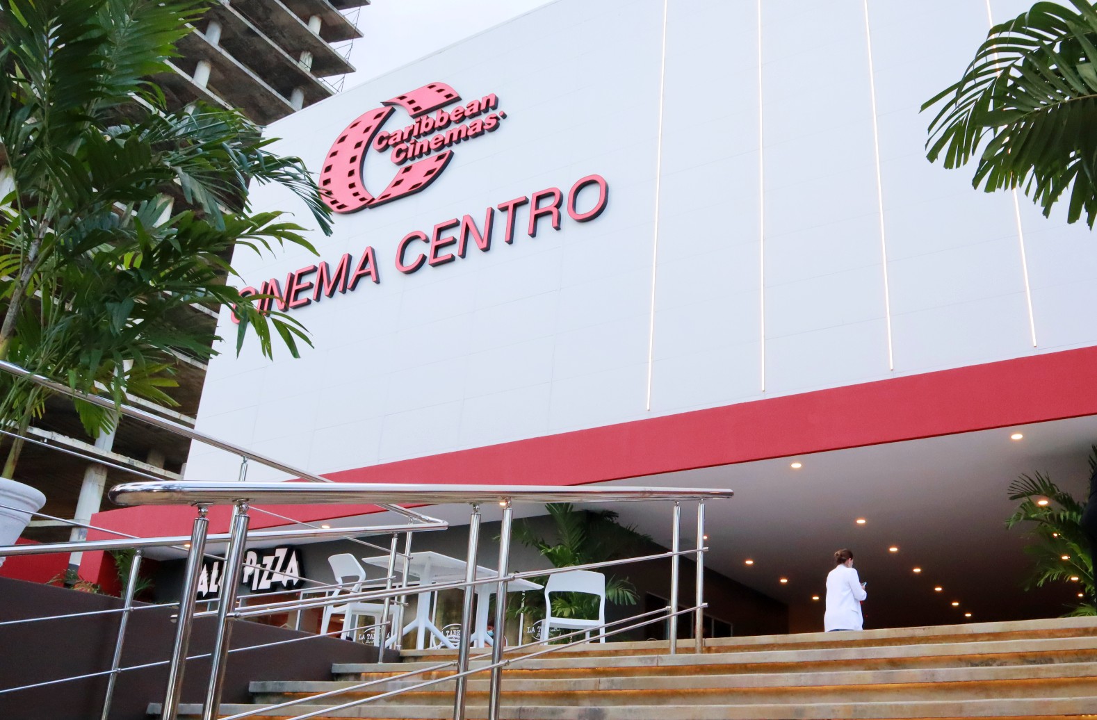 Caribbean Cinemas califica como intento de feminicidio incidente ocurrido en Cinema Centro