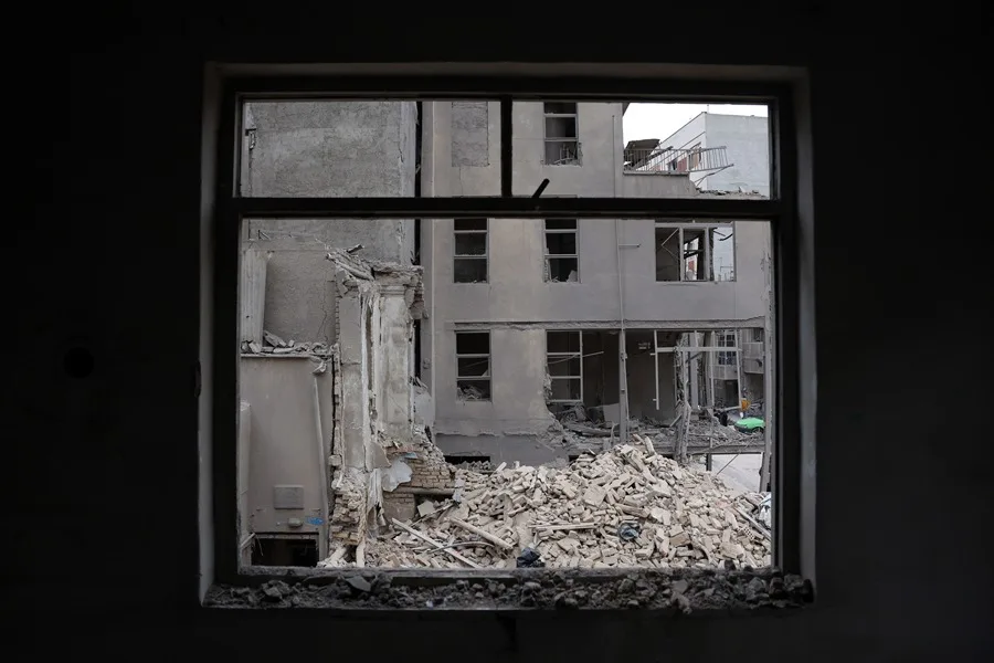 Tres semanas de guerra en Oriente Medio: continúan los ataques y las dudas sobre Ormuz