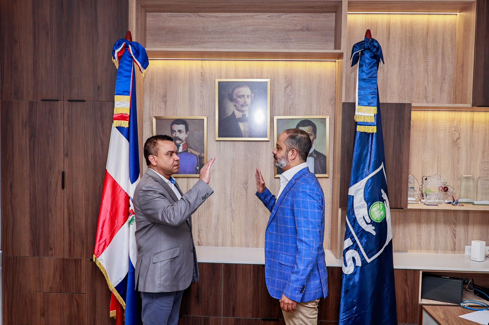 Designan nuevo director y subdirector en el Hospital Marcelino Vélez Santana