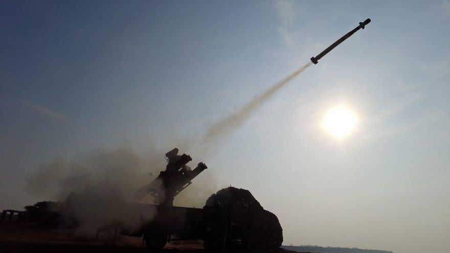 Fuerzas iraníes lanzan una nueva oleada de misiles y drones contra bases de EE.UU. e Israel