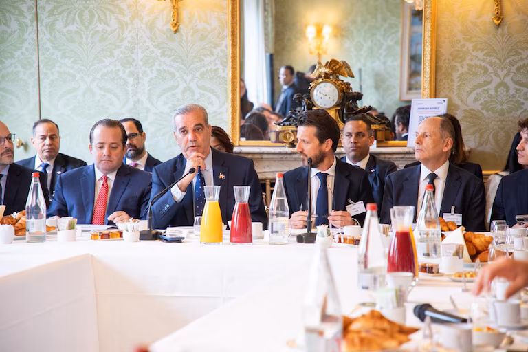 El presidente Abinader afianza inversiones francesas para la República Dominicana