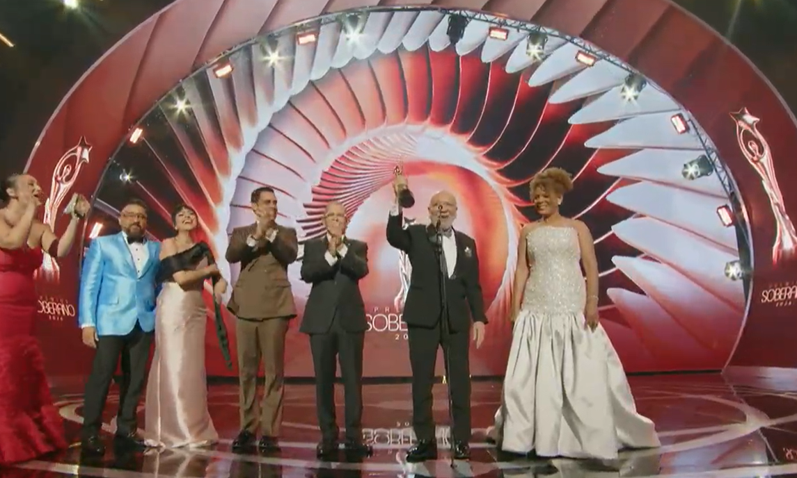 Jochy Santos es reconocido con el Gran Soberano en Premios Soberano 2026