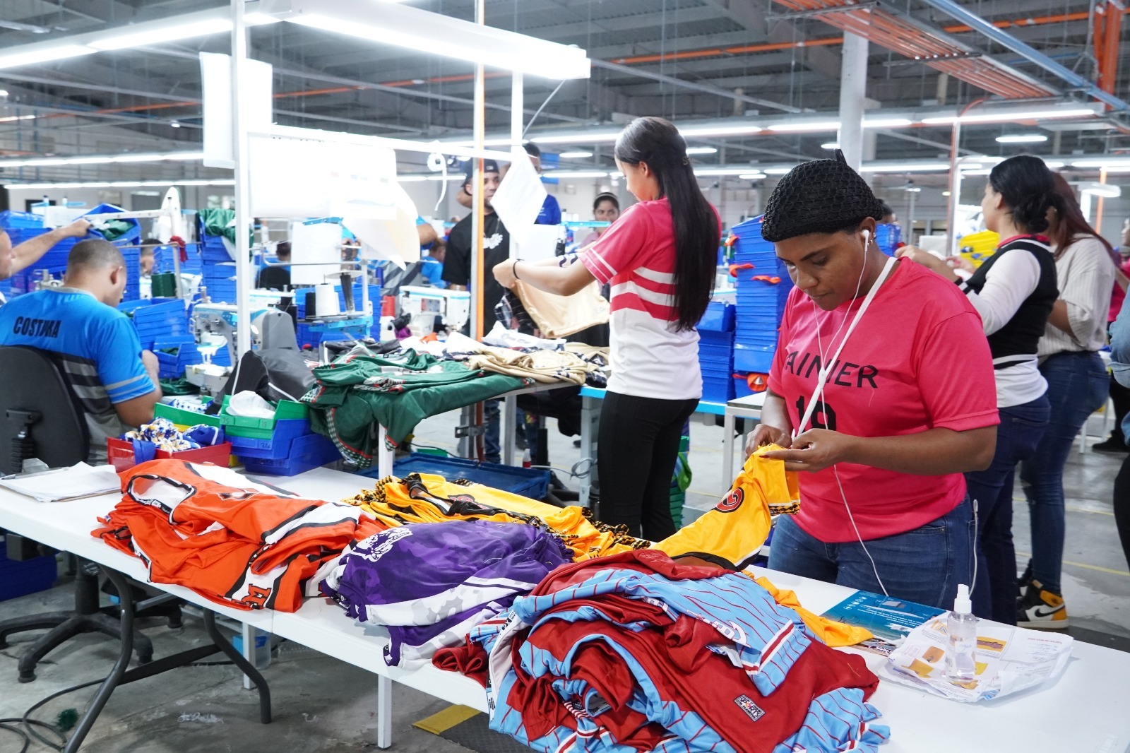 Más de 25 mil personas trabajan en parques industriales administrados por Proindustria