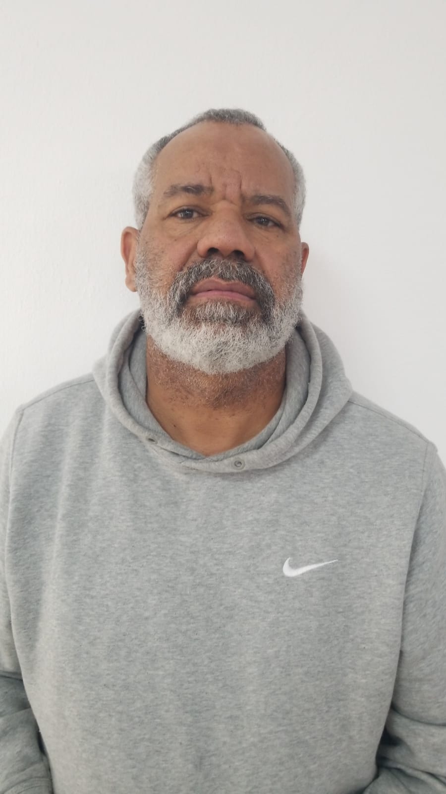 Capturan en el AILA a hombre que llevaba 16 años prófugo por homicidio en Barahona