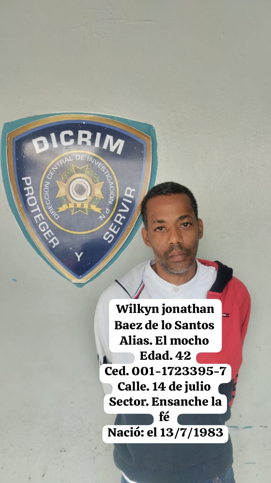 Policía informa se entrega implicado en asalto a joyería en Cristo Rey