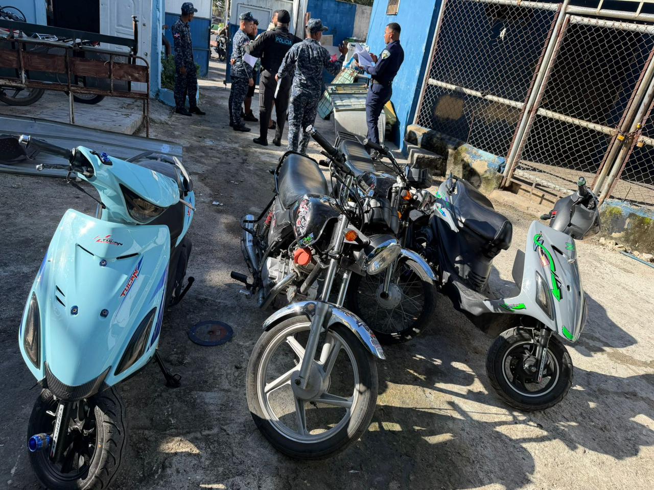 Policía Nacional frustra carrera clandestina y retiene 14 motocicletas en La Romana